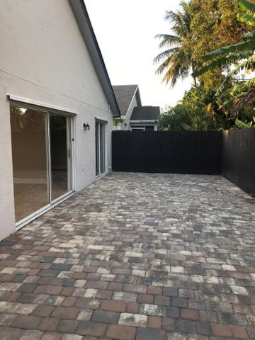 Building Photo - 1424 Waterway Cove Dr