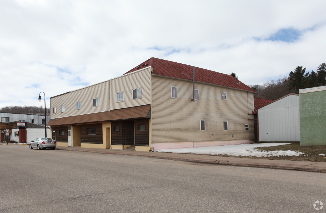 Building Photo - W112 S 2nd St