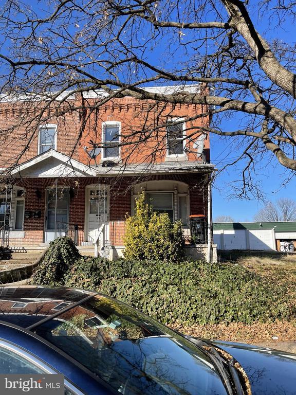 24 E 18th St, Chester, PA 19013 Townhome Rentals in Chester PA
