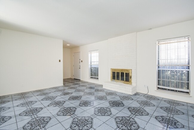 Building Photo - 4022 Belle Park Dr