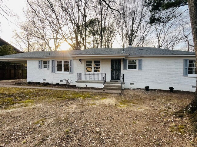 Foto del edificio - Charming East Memphis home, 3BR/2ba, 1600 ...