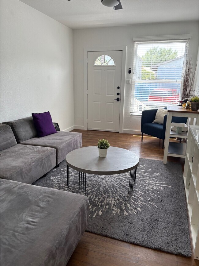 Foto del edificio - 415 Fairview St