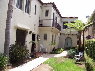 Foto del edificio - 1620 E 2nd St