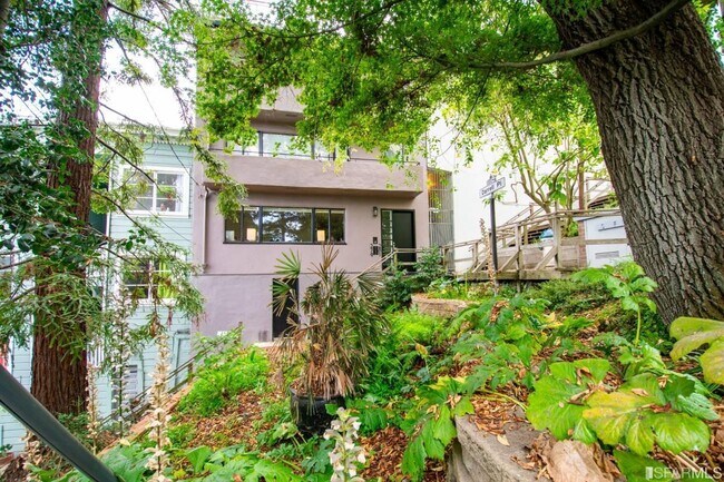 Building Photo - 279 Filbert St