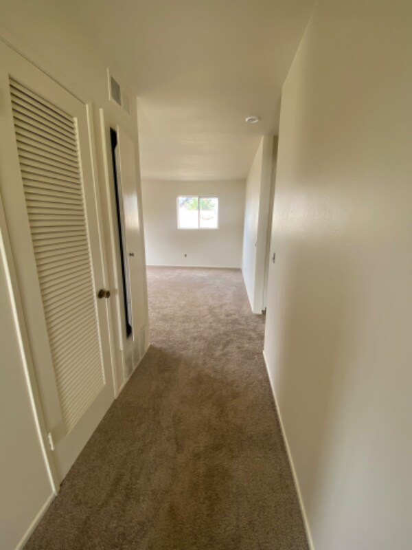 Foto del edificio - 845 Normark Terrace