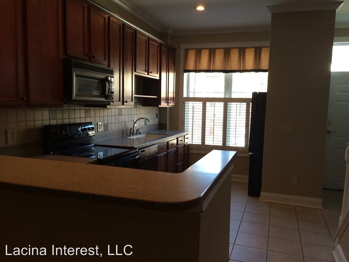 Foto principal - 2130 Fulton Ave