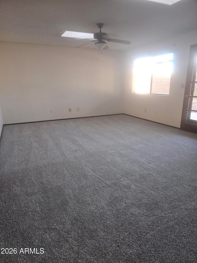 Foto del edificio - 5085 Camino De Arena