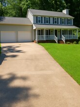 Building Photo - 150 Timber Valley Ln