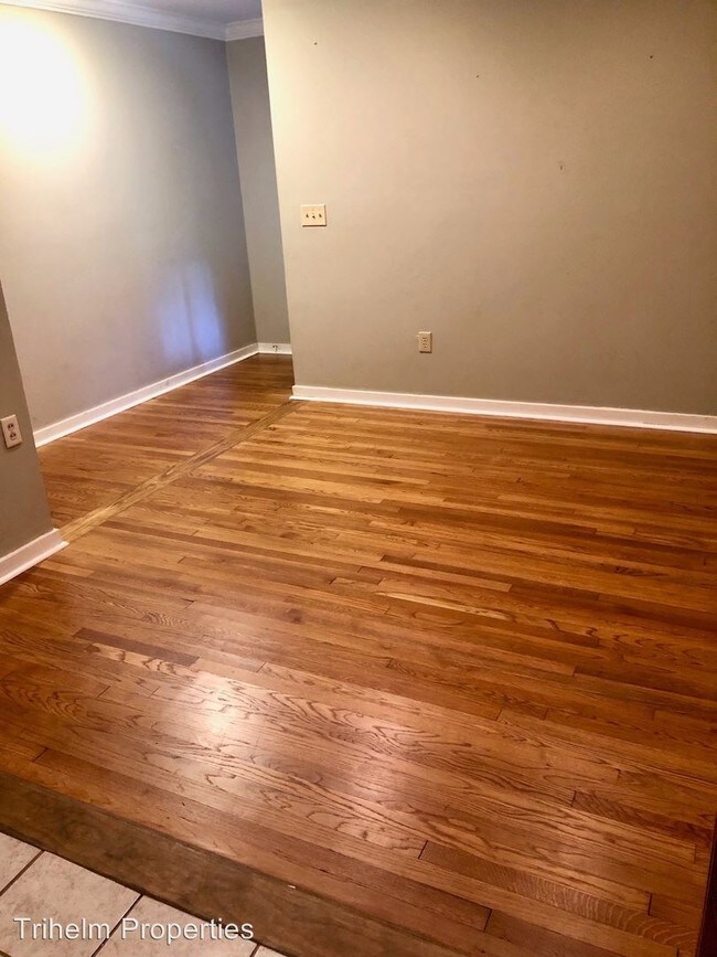 Foto del edificio - 4 br, 3 bath House - 4419 Forest Park Dr