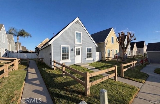 Building Photo - 14560 Woodland Dr