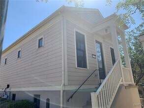 Building Photo - 3410 E Lime Kiln