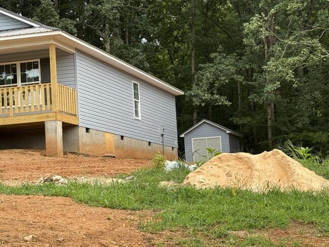 Building Photo - 9 Woodgreen Dr