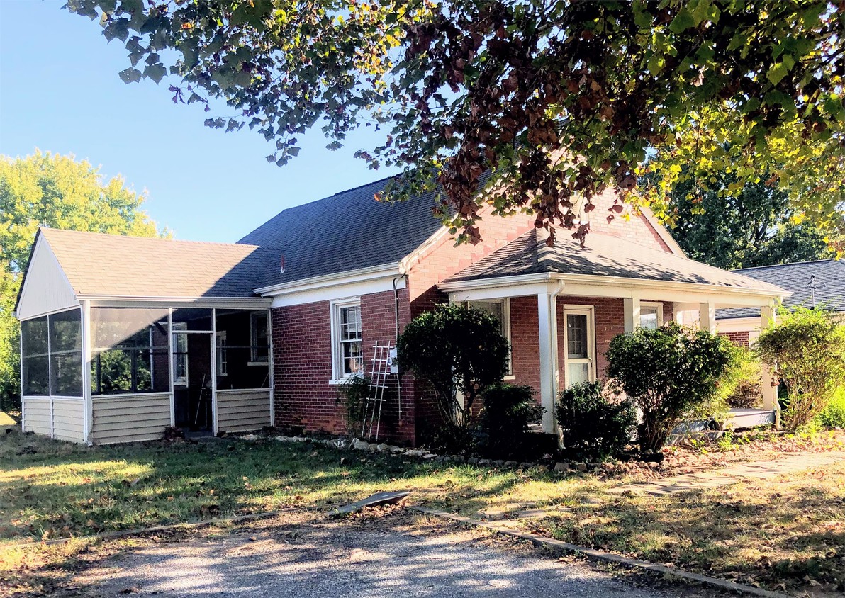 1402 McKinney Ave, Lynchburg, VA 24502 House Rental in Lynchburg, VA