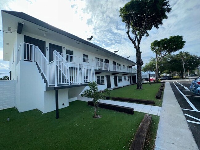 Foto del edificio - 3660 Apartments LLC
