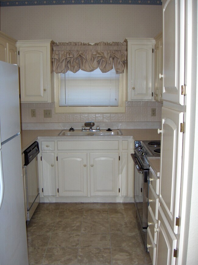 Building Photo - 4328 Tiffani Dr