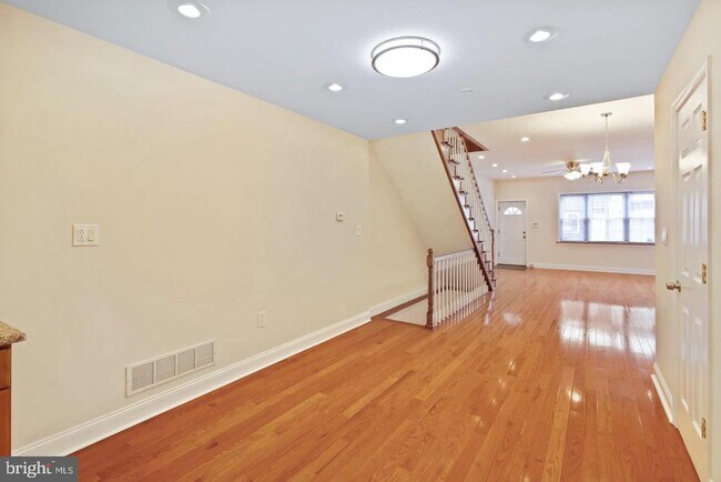 Building Photo - 1317 S 22nd St