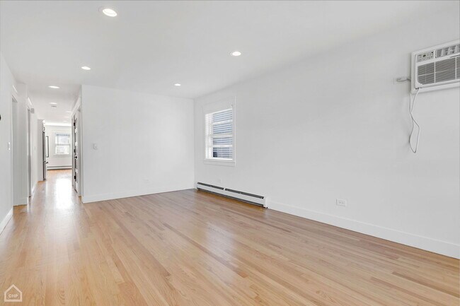 Building Photo - 2629 N 75th Ave