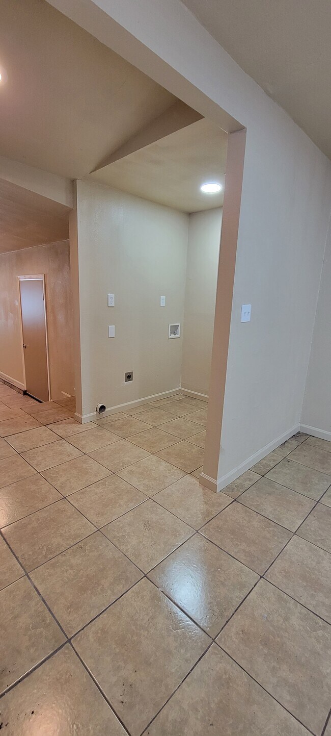 Foto del edificio - 1224 Porter Ave
