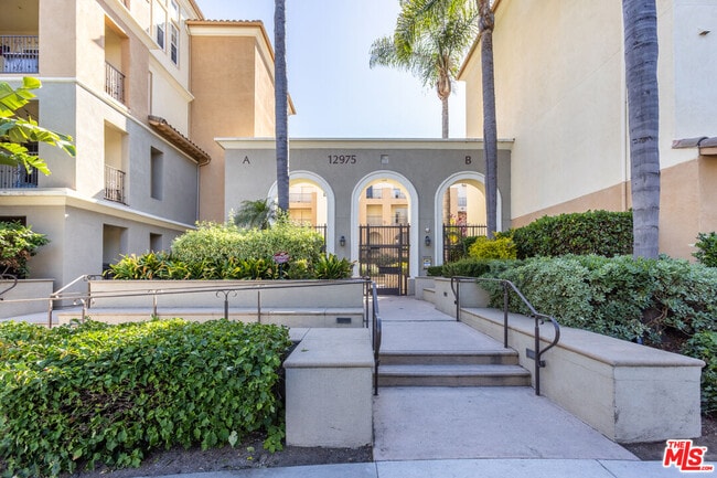 Building Photo - 12975 Agustin Pl