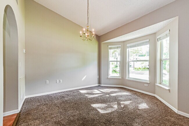 Building Photo - 1324 Montheath Cir