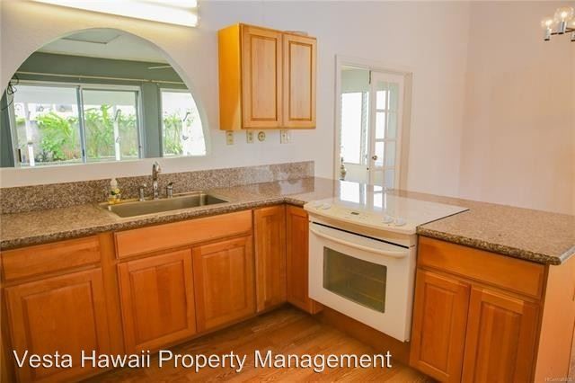 Building Photo - 4 br, 2 bath House - 94-329 Kealakaa St