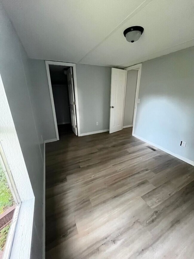 Foto del edificio - SPACIOUS 3BR/2BA Bushnell Home NO APPLICAT...