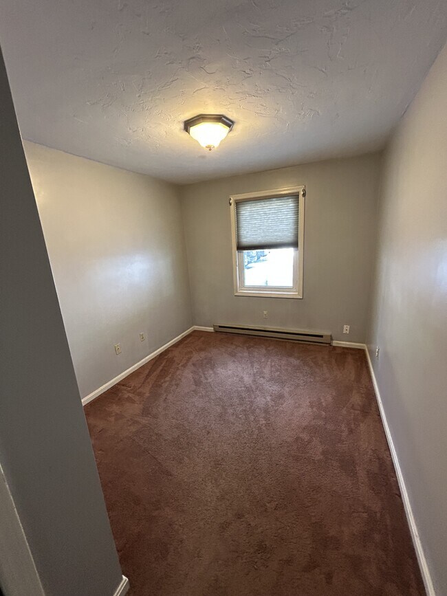 Building Photo - 3 Hinman St