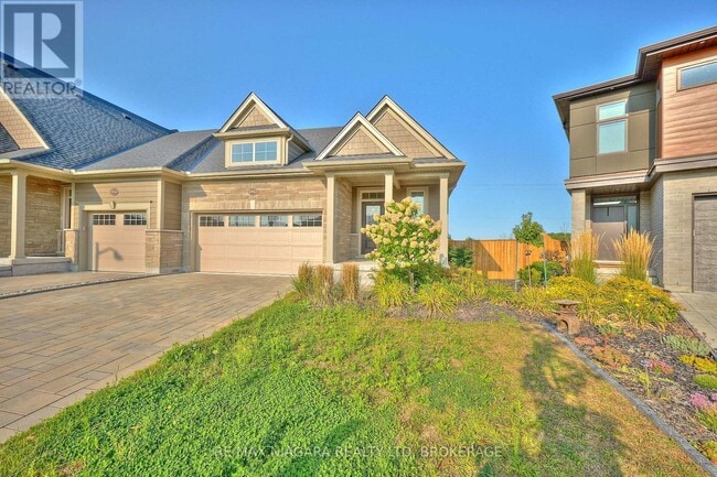 Building Photo - 3947 Mitchell Cres