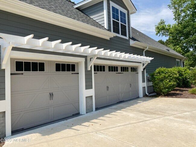Foto del edificio - 4449 Glenscape Ln SE