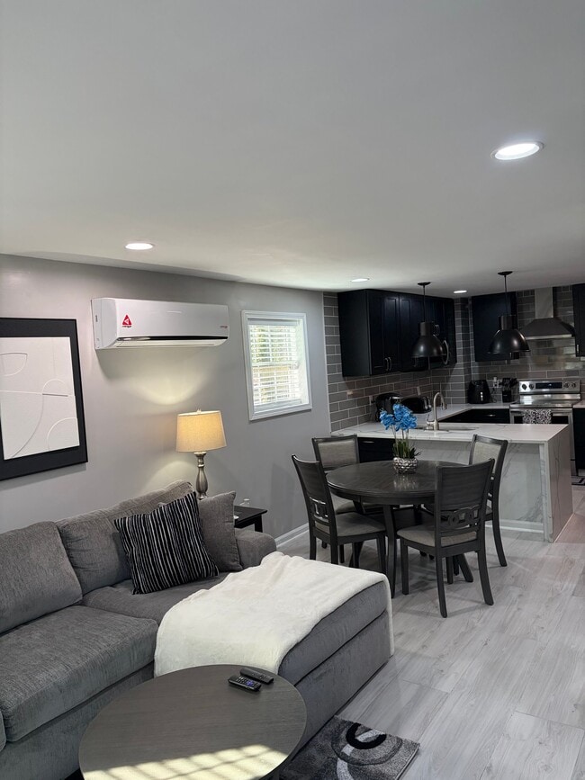 Photo - 665 S Preston Ct Apartment