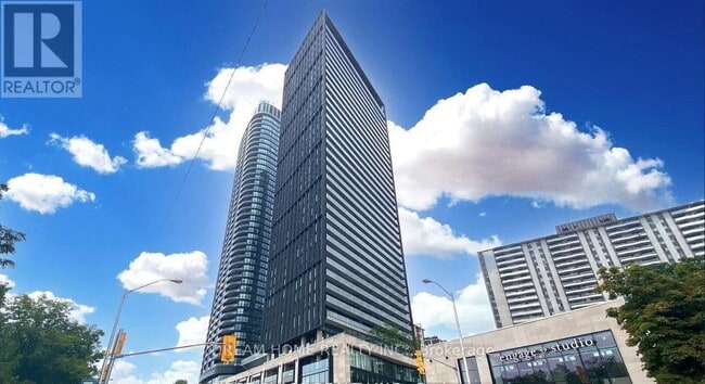 Building Photo - 575 Bloor St E