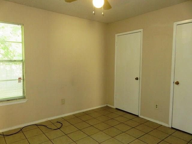 Building Photo - 522 Lenora Dr