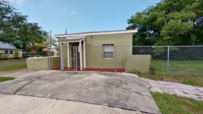 Foto del edificio - 1049 Pippin St