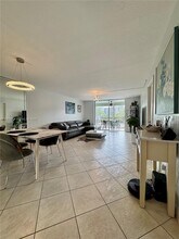 Building Photo - 505 E Dania Beach Blvd