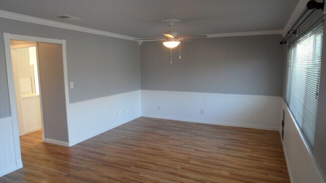 Foto del edificio - Nicely Updated 1 Bedroom 1 Bathroom, Coco ...