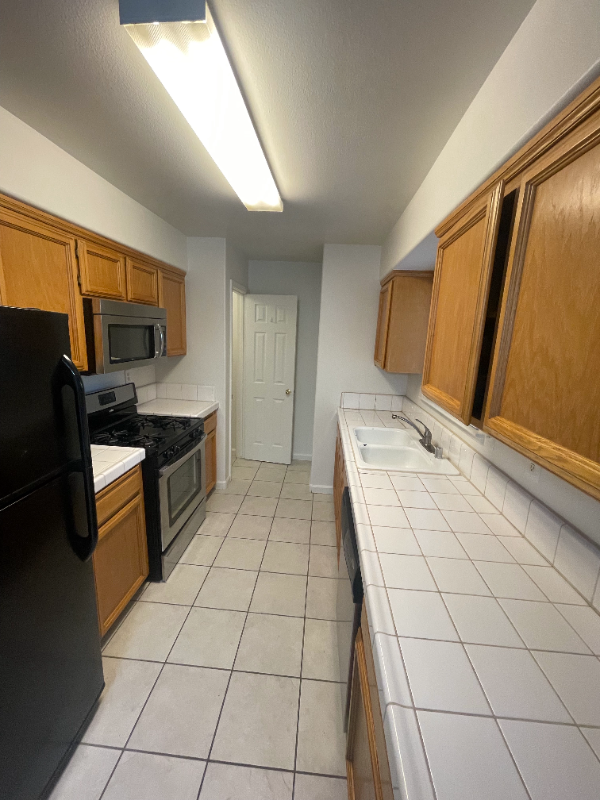 Building Photo - 538 Escalante Ave