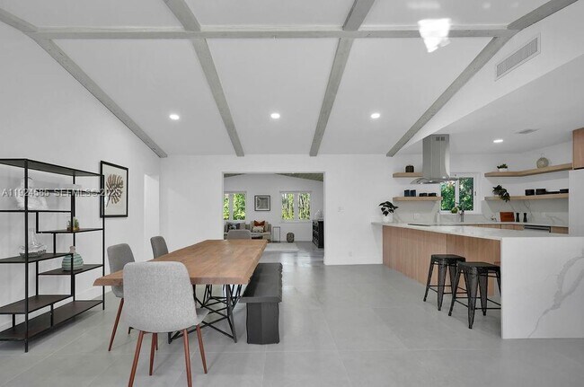 Foto del edificio - 117 NE 20th St