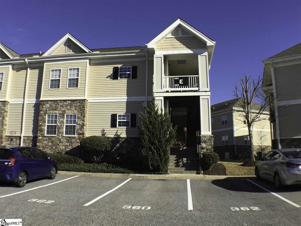 Primary Photo - 360 Easterlin Way