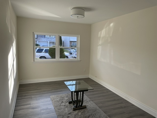 Living room - 150 Amsterdam Ave