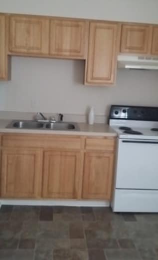 Kitchen - Wallace Townhomes