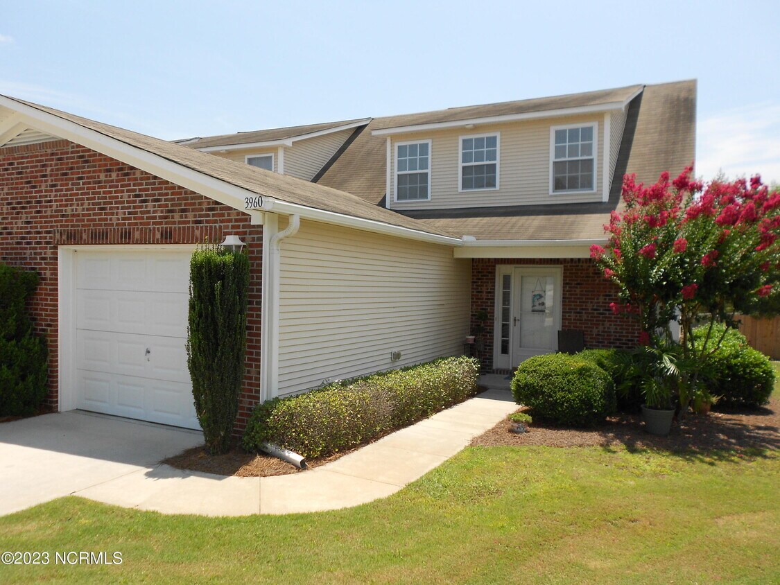 3960 Winds Ridge Dr, Wilmington, NC 28409 Townhome Rentals in