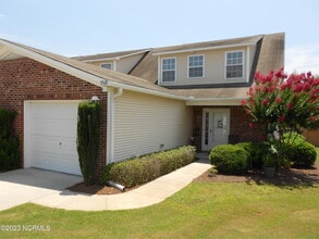 Building Photo - 3960 Winds Ridge Dr