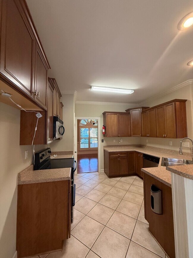 Building Photo - 6447 Cheyenne Dr