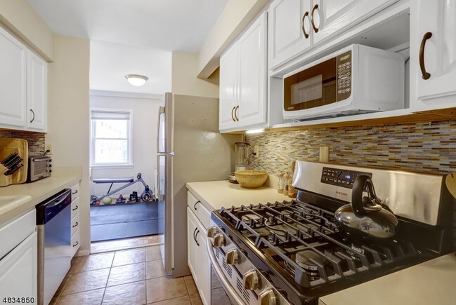 Foto del edificio - 467 Valley St