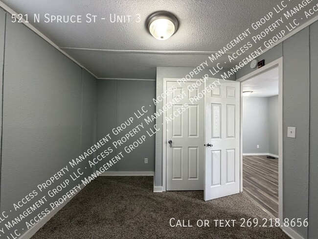 Foto del edificio - 521 Spruce St