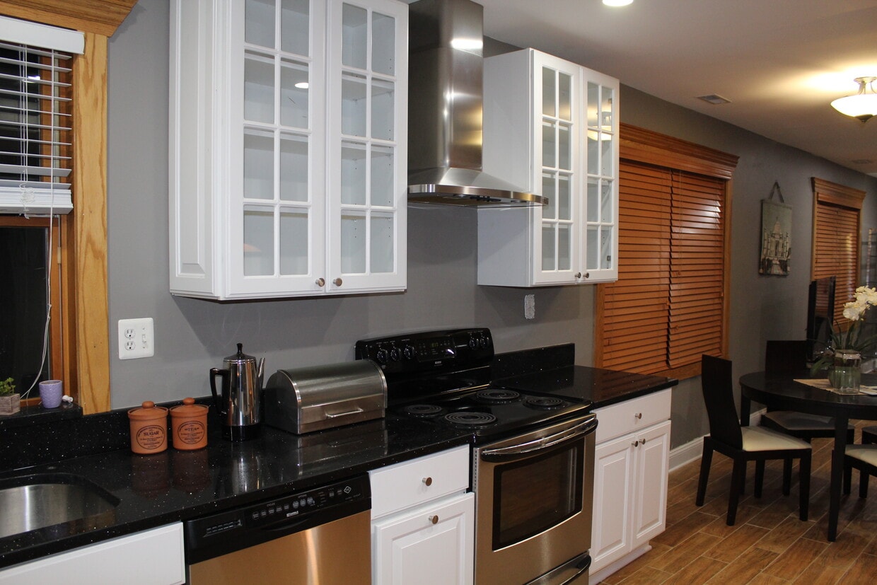 Photo - 3208 Chestnut St NW (Washington, DC)
