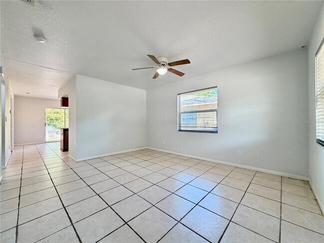 Foto del edificio - 2761 62nd Terrace N