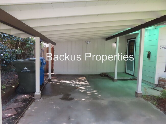 Foto del edificio - Two Bedroom Home in Beautiful Pacific Grove