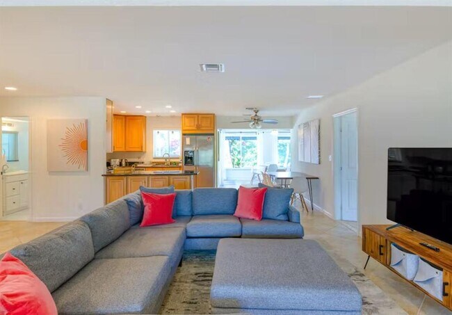 Foto del edificio - 705 NE 24th Ave