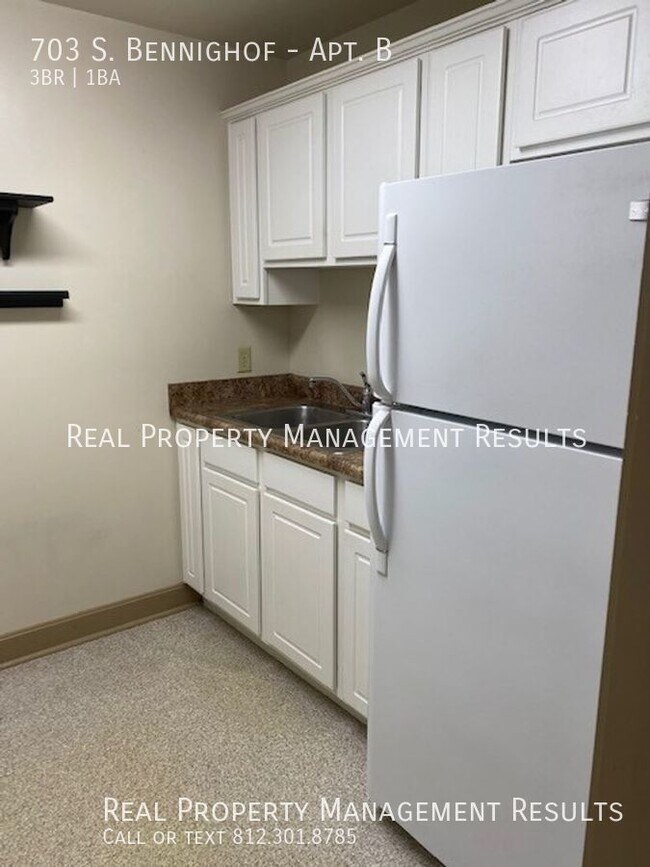 Foto del edificio - 3 Bedroom, 1 Bath Duplex Near University o...